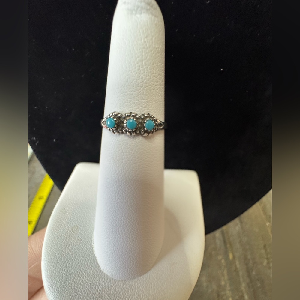 Sterling Zuni Snake Eye Blue Turquoise Minimalist Thin Band Ladie's Ring Sz 5.25